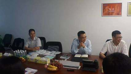 曹振雷主任考察南海九江醫(yī)衛(wèi)用非織造產(chǎn)品集群地 并參觀領(lǐng)軍企業(yè)必得福、貝里國(guó)際集團(tuán)南海工廠